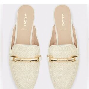 ALDO Women's Cream Mules with Gold Accent Size 9 Like New